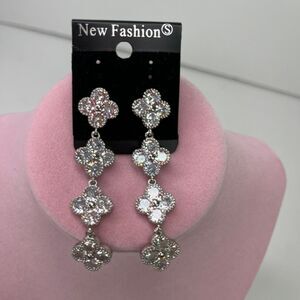 Earrings Silver Floral Dangle Jewelry #571